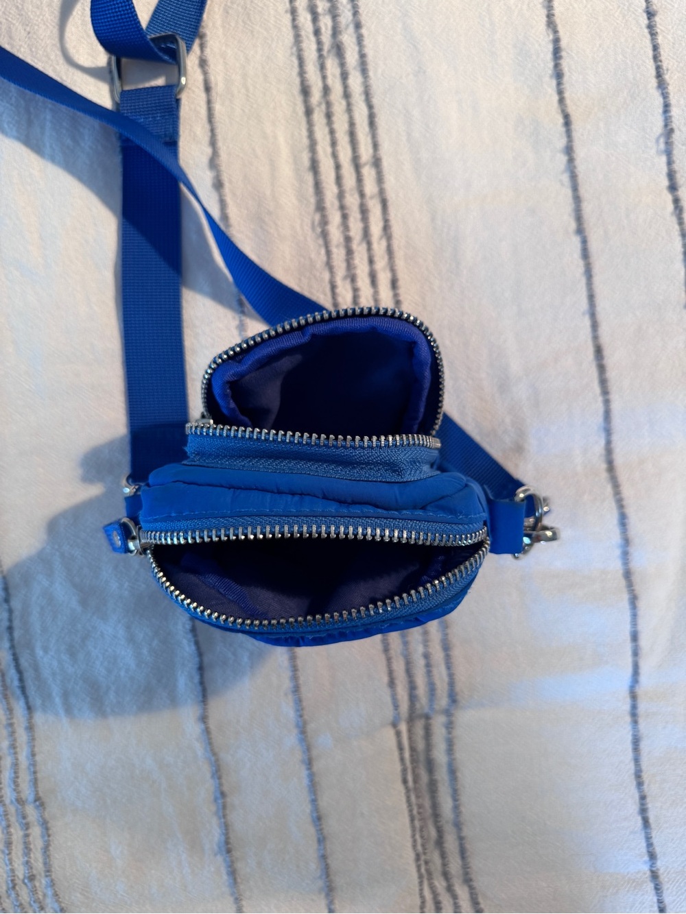 Urban outfitters mini crossbody - Picture 3 of 3